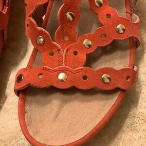 Earth Sandal Ficus Leo Scalloped Suede Cutouts Comfort Walking Low Wedge SZ 9.5